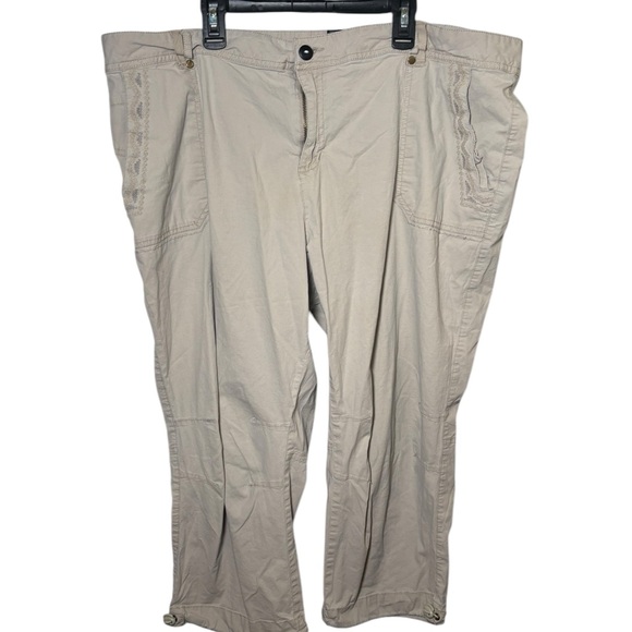 Roz & Ali Tan Capri Pants Size 18 - Picture 1 of 11